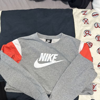 Nike crop hoodie