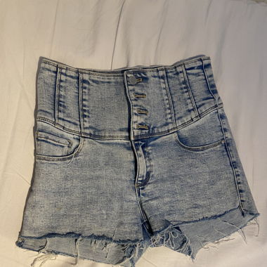 High waisted shorts 
