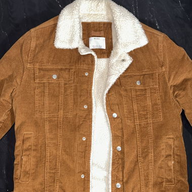 Giacca in velluto a coste Bershka con interno in teddy, tg. S