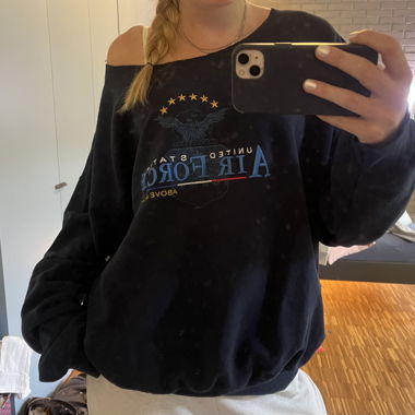 blauer pulli