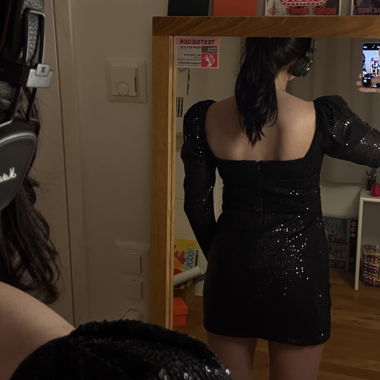 Abito mini nero con paillettes