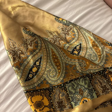 Silky Scarf 