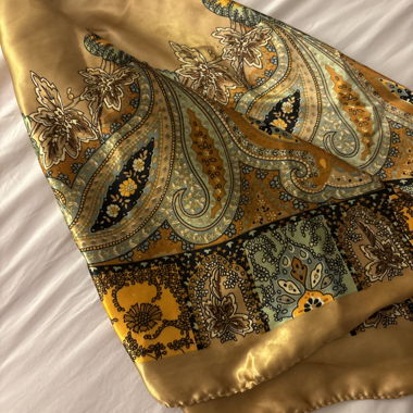 Silky Scarf 