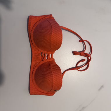Haut de bikini