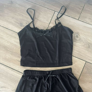Top und Shorts ungetragen Grösse S