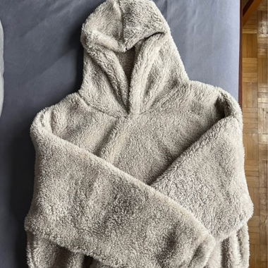 H&M Kapuzenpullover aus Plüsch beige Grösse S
