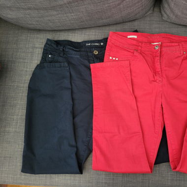 Lot de 2 pantalons T. 40 
