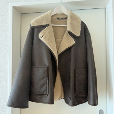 ZARA Kunstlederjacke mit Teddyfutter