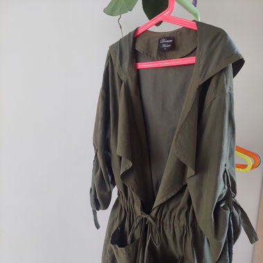Lockere Überwurfjacke
