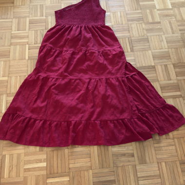 Abito Rosso Asimmetrico
