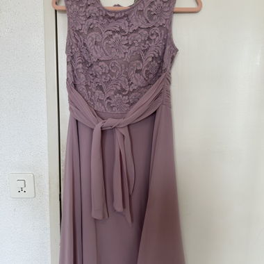 Robe Esprit en dentelle lilas