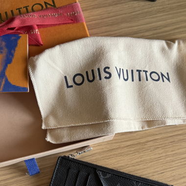 Louis Vuitton Card-Holder