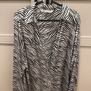 ZARA Bluse mit Zebra-Print