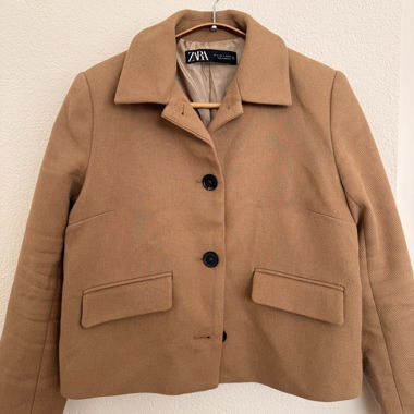 Zara Short-Blazer-Jacke