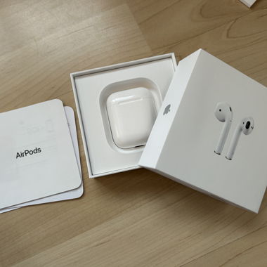Apple AirPods