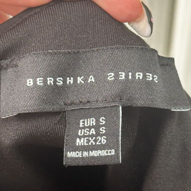 Robe noire Bershka