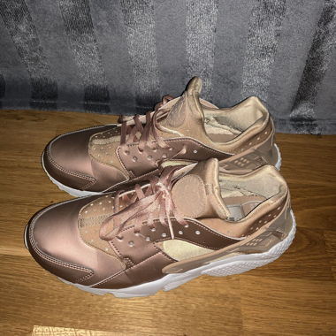 Nike Huarache Rose Gold