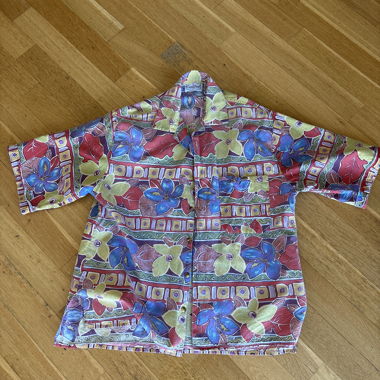 Buntes Kurzarm-Hemd