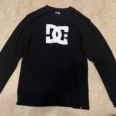 DC SWEATSHIRT