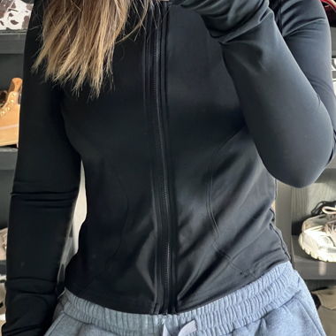 Fitted sports jacket
