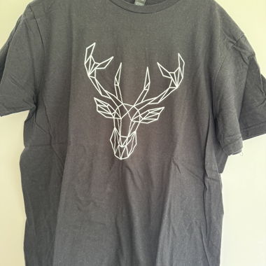Gildan T-Shirt mit Hirschmotiv