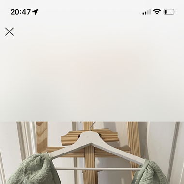 Green puffy sleeve top