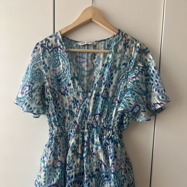 Robe cintrée et évasée 