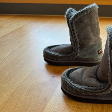 mou Boots