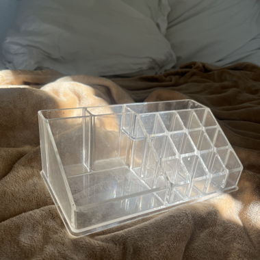 Make up organizer
