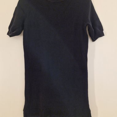 Schwarzes Strickkleid