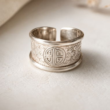 Breiter Ring aus Silber 925