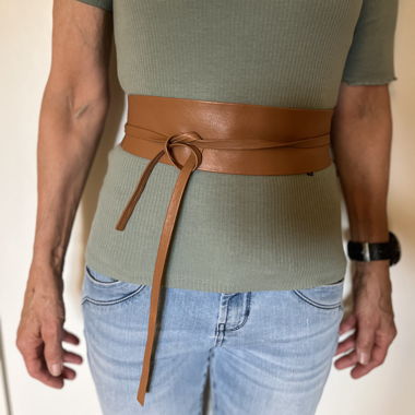 Langer Leder-Taillengurt