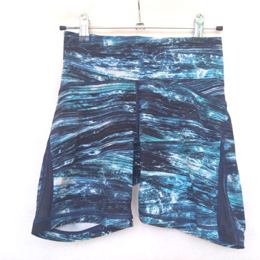 Short Lululemon Train Times tie-dye blu