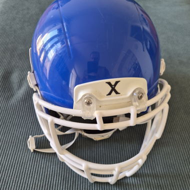 Casque de football américain bleu