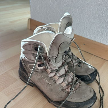 Wanderschuhe Lowa