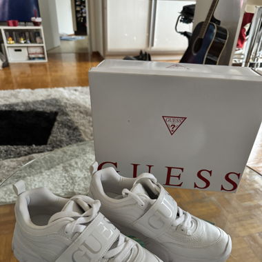 Scarpe Guess n. 39