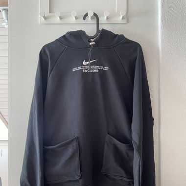 Nike Swosh Hoodie schwarz