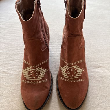 Brown Cowboy Boots Midi
