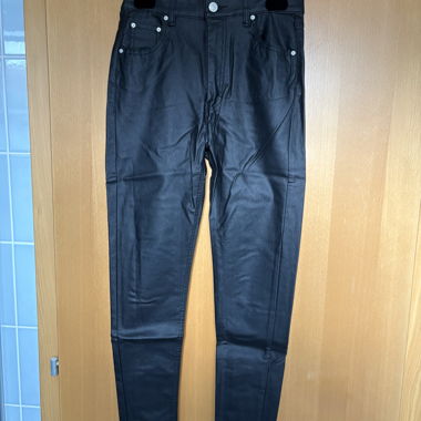 Hose aus Kunstleder schwarz
