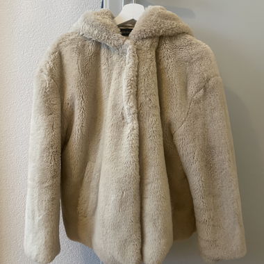 Veste en fausse fourrure