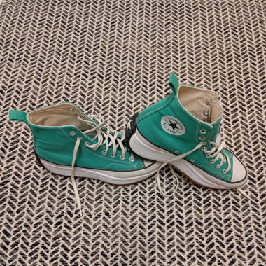 Converse Run Star Hike