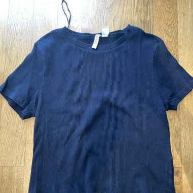 Black t-shirt 