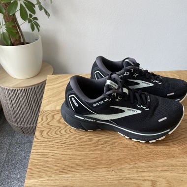 Brooks Ghost 14 Goretex Size EUR 38, US 7, UK 5