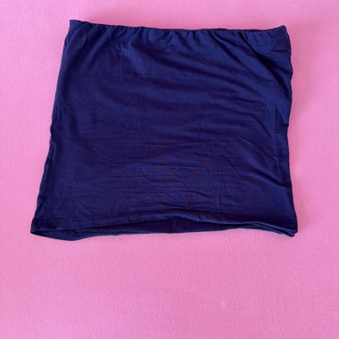 Top blu scuro senza spalline