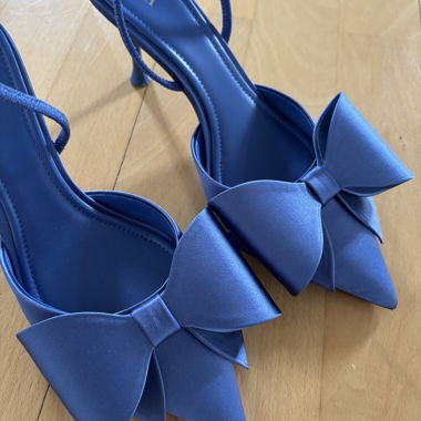 Escarpins à talons hauts bleus Zara