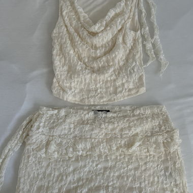 Ensemble en dentelle