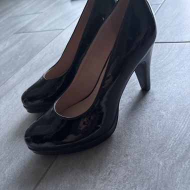 Escarpins en vernis noirs