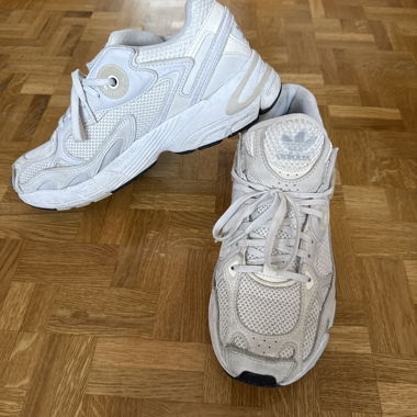 Baskets Adidas
