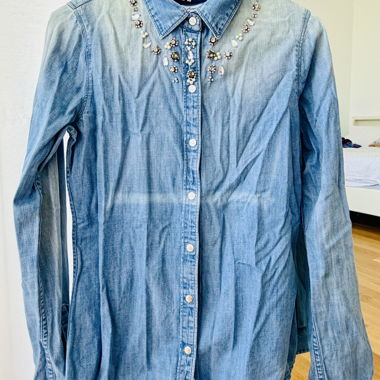 Camicia di jeans ricamata