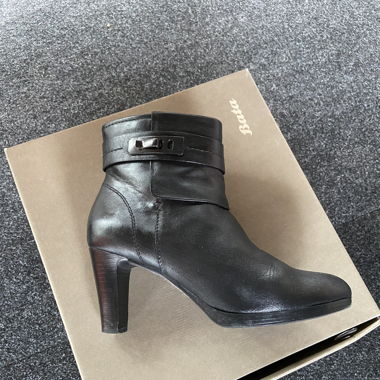 Bottines cuir noir